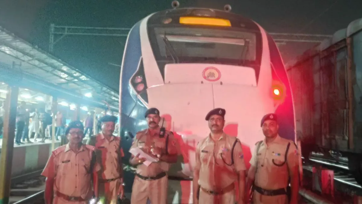 gorakhpur-prayagraj-vande-bharat-gets-new-16-coach-semi-high-speed-train-to-be-operational-soon-details