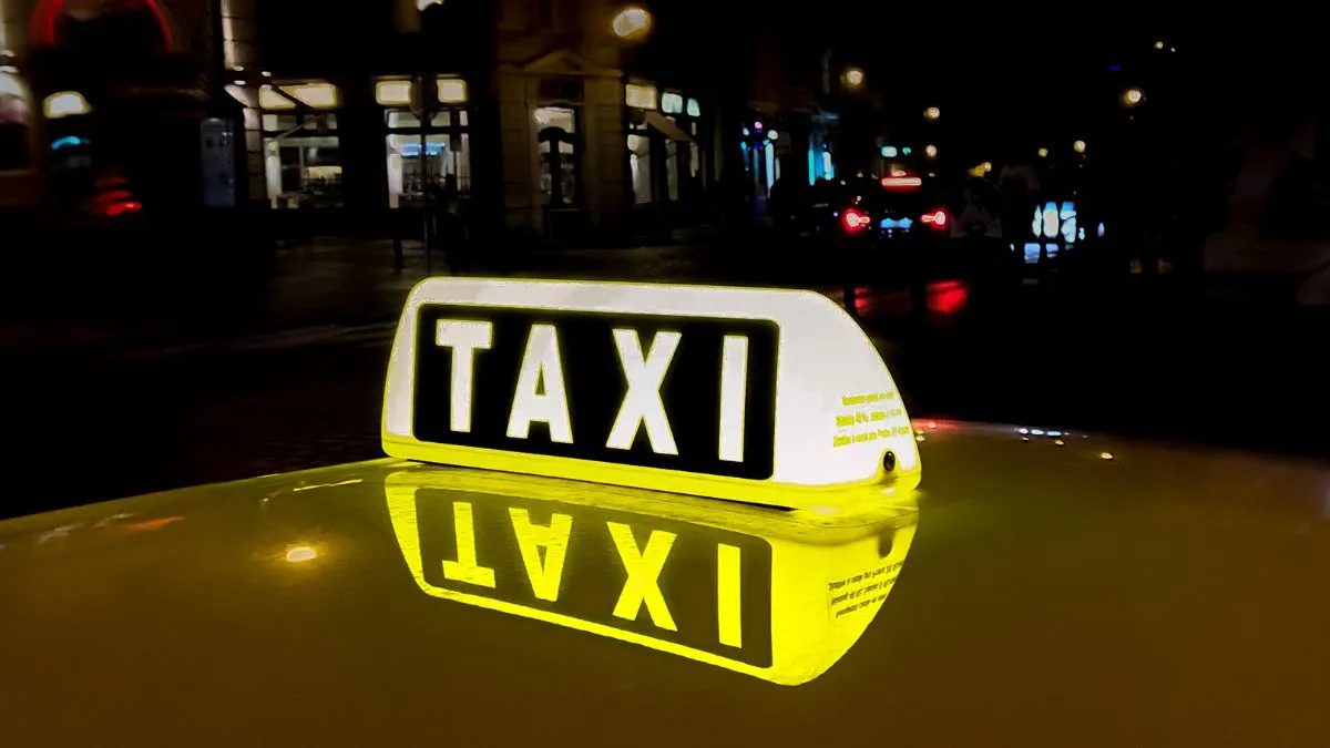 bengaluru-woman-asks-cabbie-to-freshen-up-flees-with-car-after-locking-him-in-hotel-bathroom