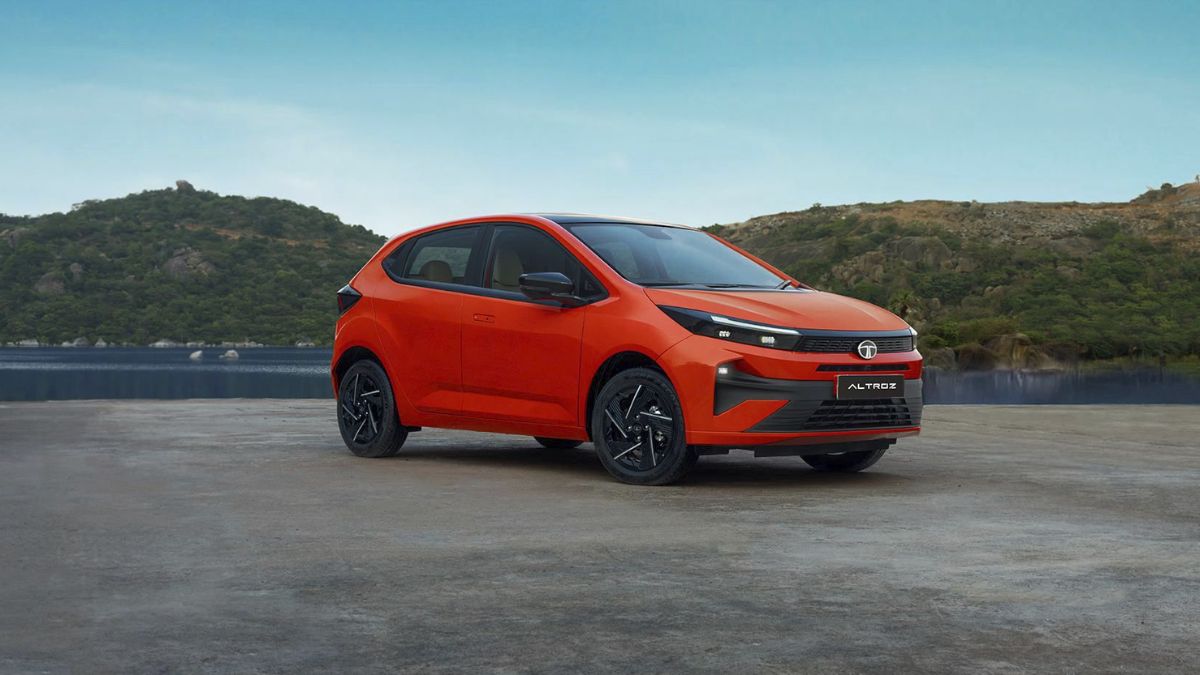 tata-altroz-facelift-2025-variants-explained-check-what-each-one-offers