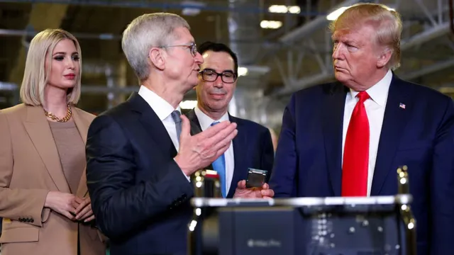 us-president-donald-trump-warns-apple-ceo-tim-cook-to-limit-expansion-plan-in-india-dont-want-you-building-iphones-in-india