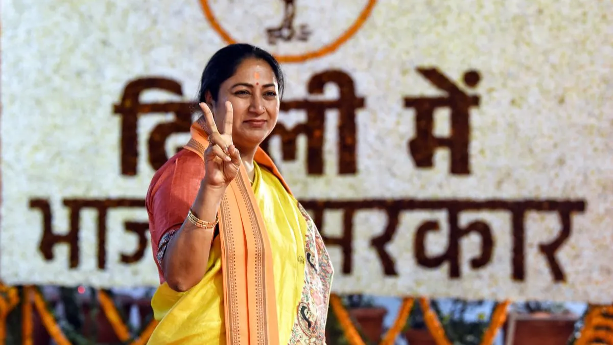 delhi-png-supply-extended-to-111-villages-cm-rekha-gupta-ensures-full-coverage-by-2025-end