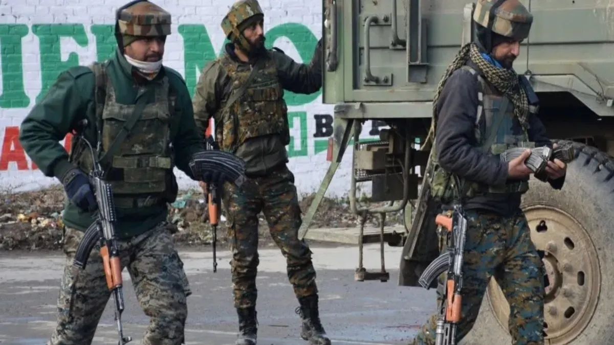 pulwama-encounter-updates-terrorist-killed-in-gunfight-with-armed-forces-in-tral-area-of-awantipora-jammu-and-kashmir