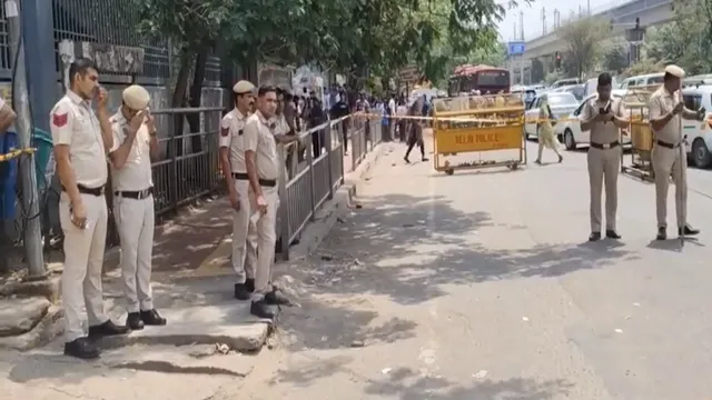 delhi-firing-incident-man-shot-at-multiple-times-near-chhatarpur-metro-station-video