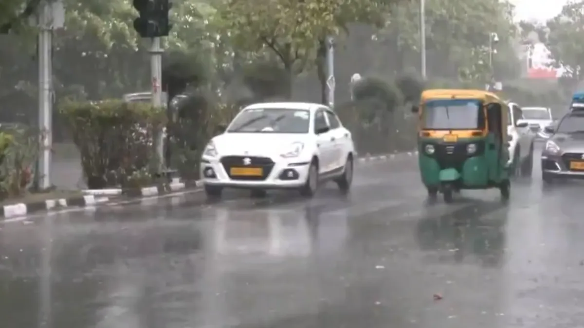 delhi-weather-noida-thunderstorm-videos-gurugram-rain-imd-forecast-weather-alert-watch-thunderstorm-videos