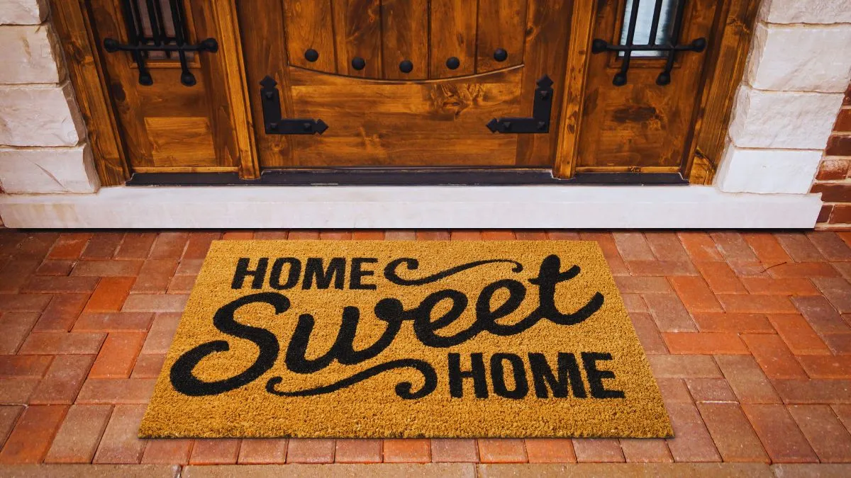 5-best-colours-for-doormat-that-might-invite-success-and-prosperity-according-to-vastu-shastra