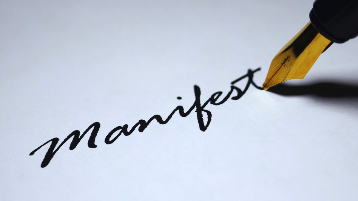 how-to-manifest-disires-on-paper