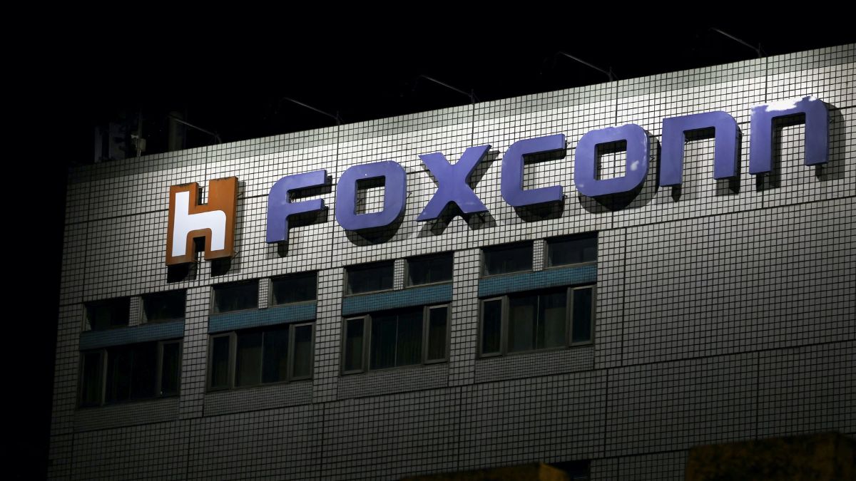 apple-supplier-foxconn-to-invest-15-billion-in-india-signals-major-apple-expansion