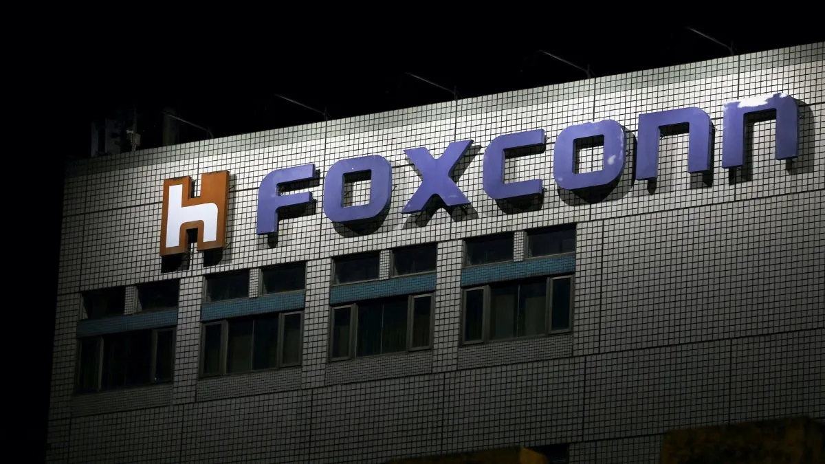 apple-supplier-foxconn-to-invest-15-billion-in-india-signals-major-apple-expansion