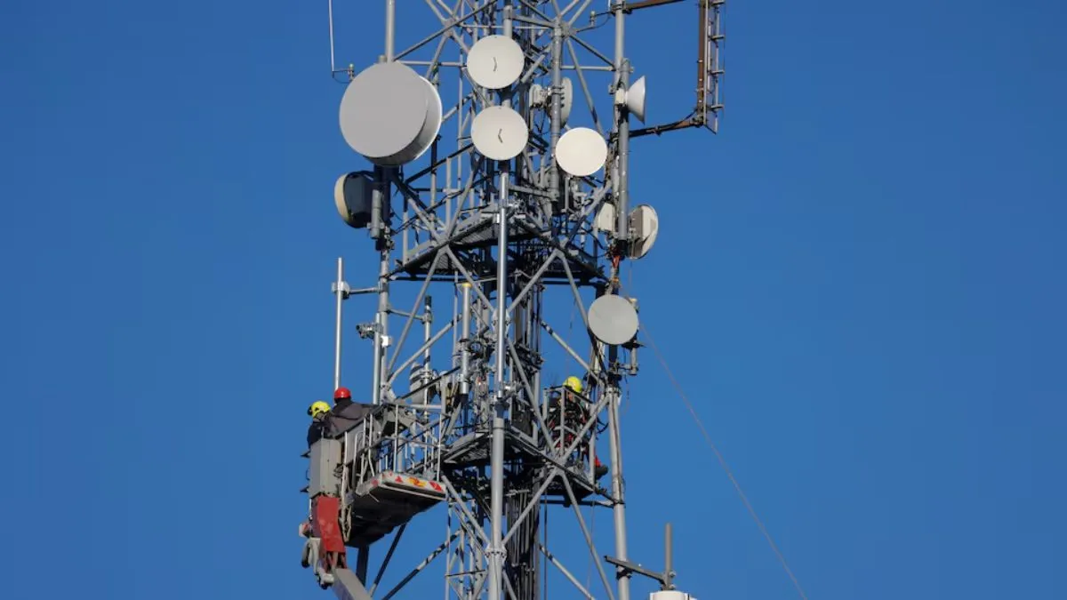 spain-hit-by-major-network-failure-phone-lines-go-down-across-regions-weeks-after-historic-blackout