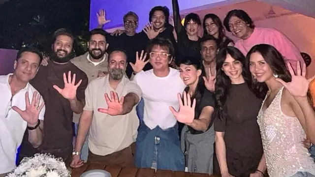 housefull-5-akshay-kumar-starrer-movies-teaser-is-back-on-youtube-after-copyright-dispute-over-honey-singhs-party-track-laal-pari