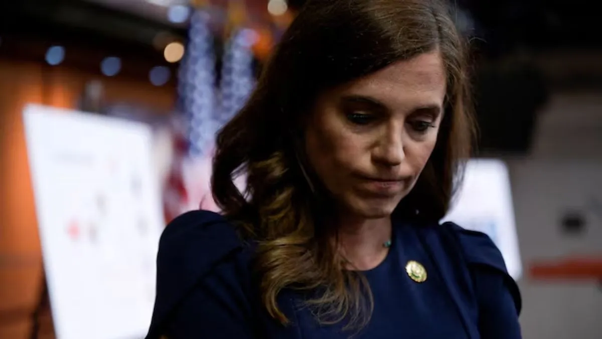 republican-lawmaker-nancy-mace-displays-nude-image-during-hearing-alleges-sexual-abuse-by-exfiance