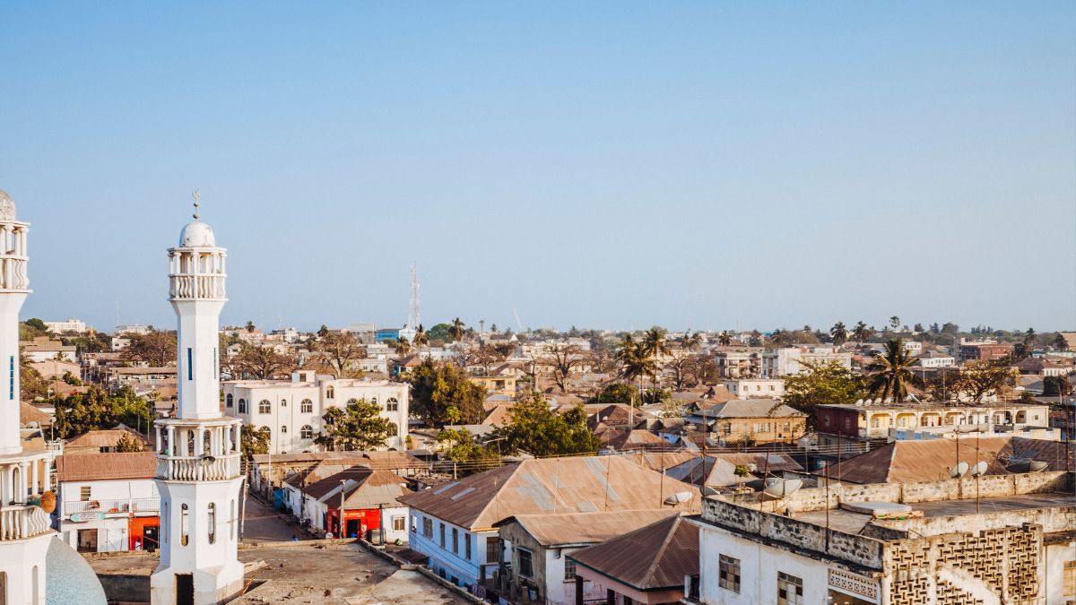 Top 10 hottest countries in the world  (10)