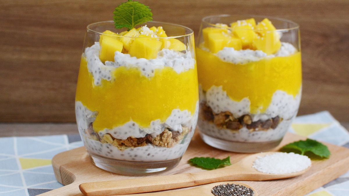 mango chia pudding