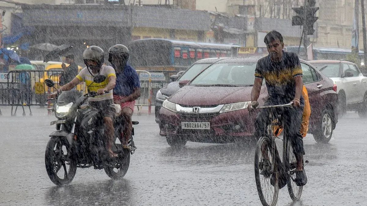 karnataka-weather-update-red-alert-in-coastal-part-of-south-interior-districts-rain-till-may-31