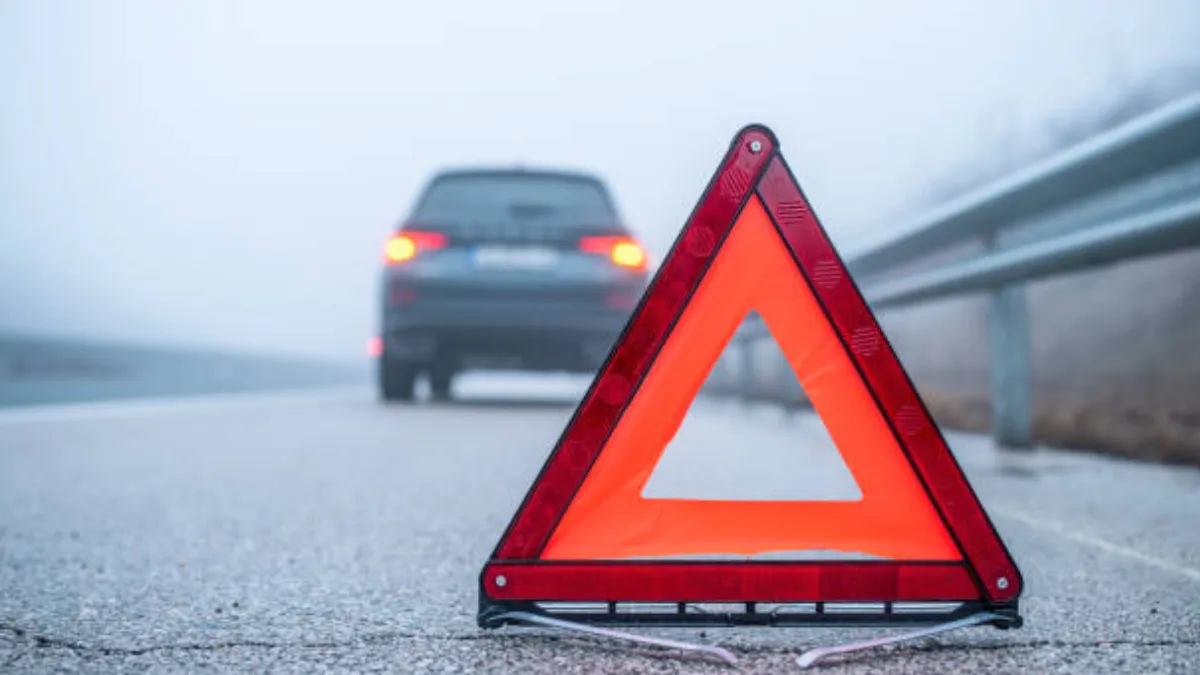 up-records-nearly-7700-road-accident-deaths-in-2025-govt-plans-crackdown-on-violations-to-reduce-fatalities-by-50