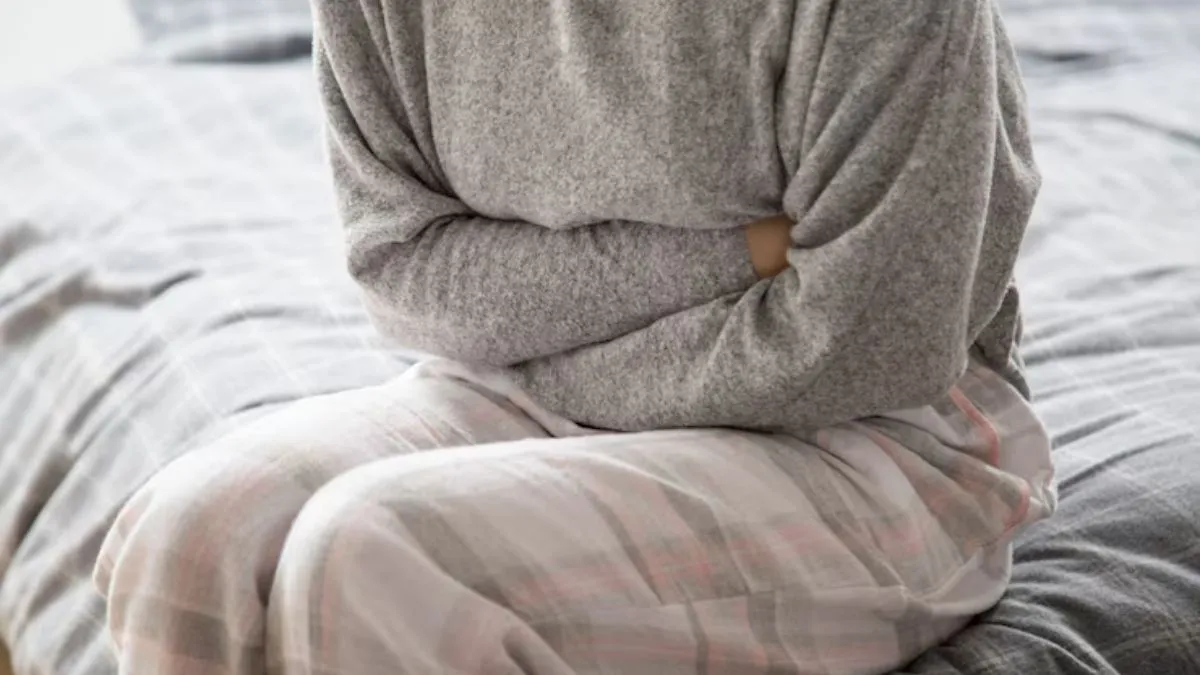 take-off-your-pants-chinese-student-shockingly-asked-to-strip-to-prove-period-pain-for-menstrual-leave