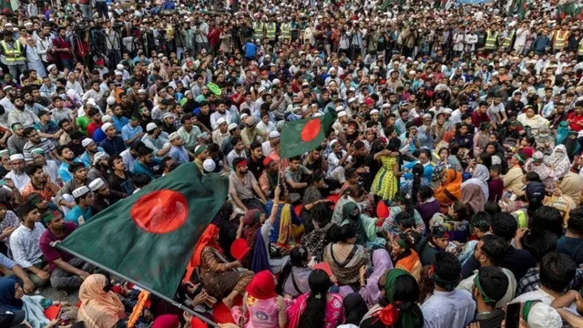 bangladesh-in-turmoil-hundreds-protest-yunus-govts-new-law-paramilitary-units-deployed-across-dhaka-details