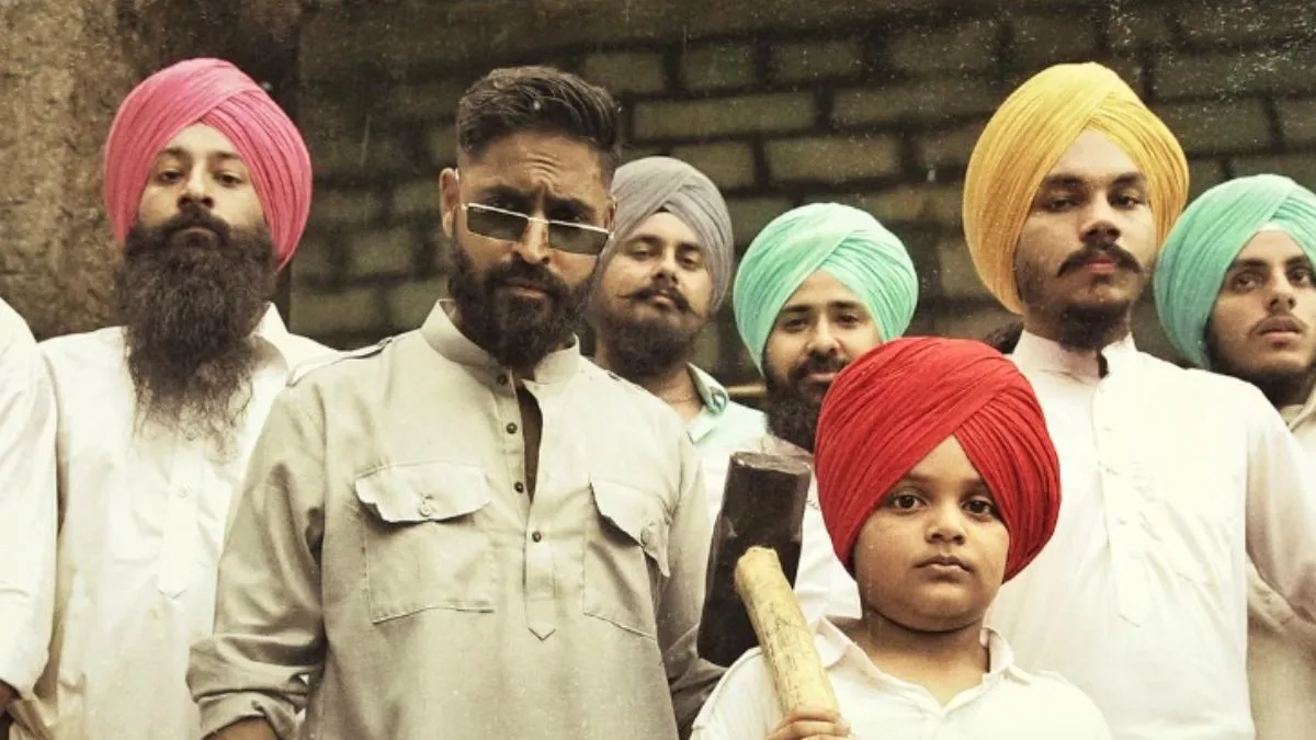 rapper-emiway-bantai-receives-death-threats-after-releasing-a-musical-tribute-for-late-sidhu-moosewala-report