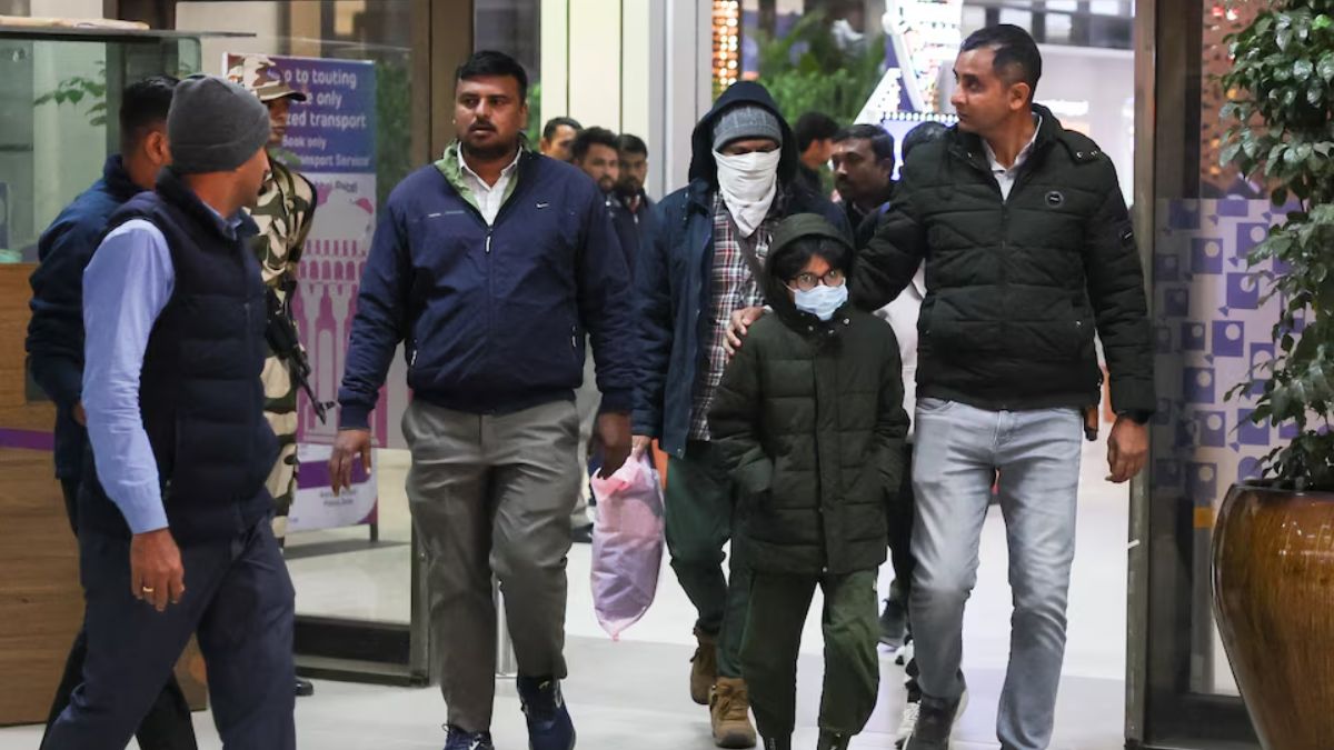 Thousands of Indians Already Sent Back In 2025: Is Your US Visa Next? Here's Why You Should Be Concerned