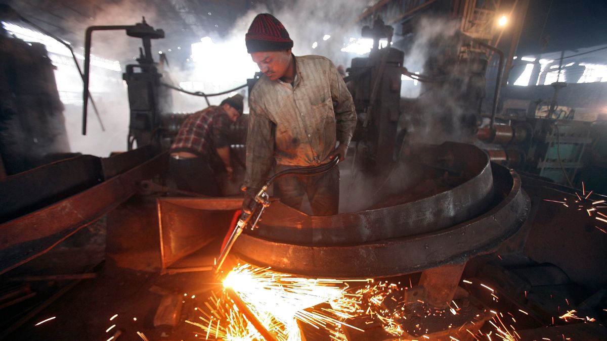 India’s 52,000 Crore Steel Lifeline At Risk? Trump’s Tariff Hike Sparks Panic Among Exporters | Details Inside