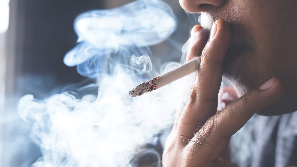 Smoking Lowers Sperm Count (1)