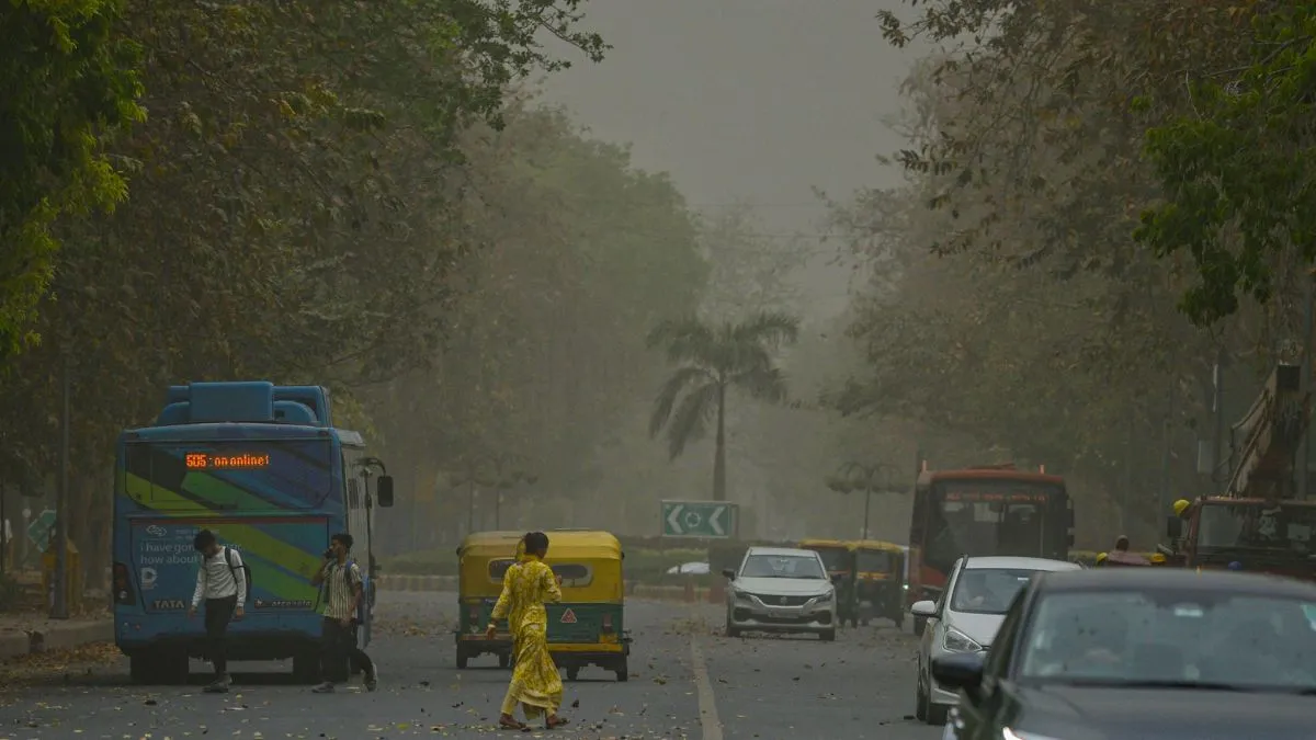 Delhi-NCR Sees Sudden Dust Storm, Rain; Yellow Alert Issued As Winds Reach 50 Kmph