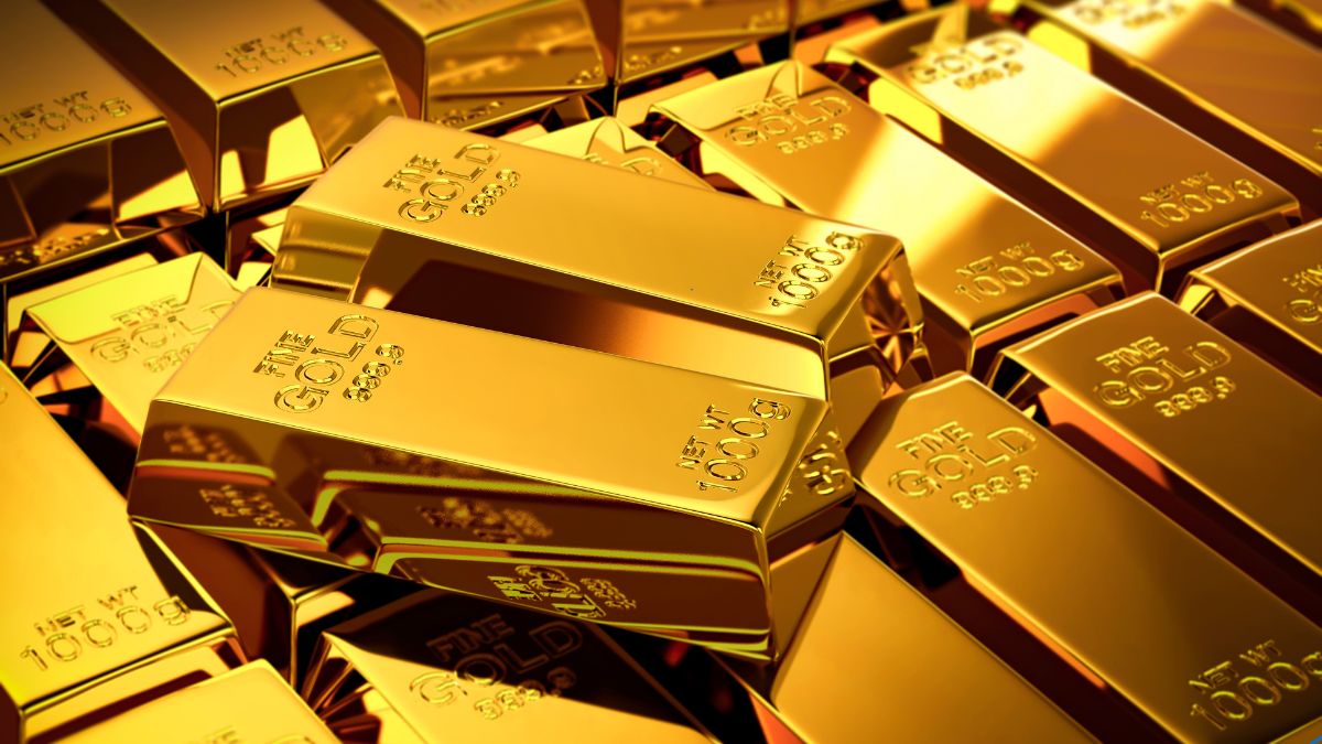 Gold Rate Today: Yellow Metal Price Surges Sharply, Silver Dips A Bit In Bullion Markets
