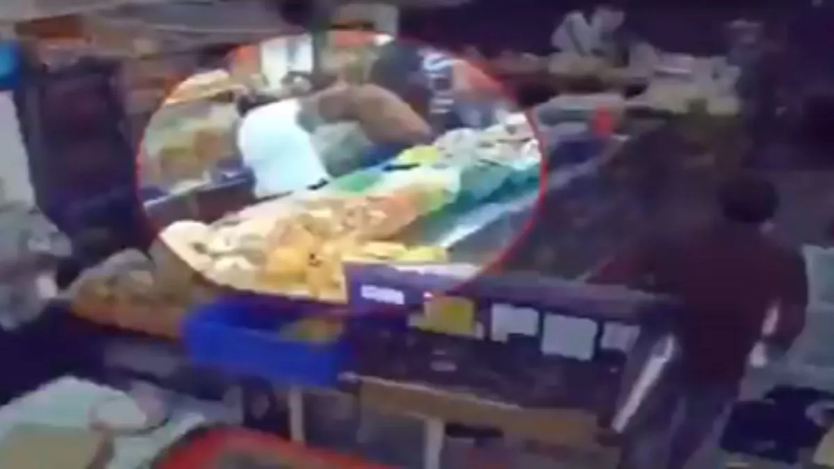 Karnataka: Man Brutally Beaten To Death Using Machetes Inside Bakery In Koppal; Case Filed Against 10