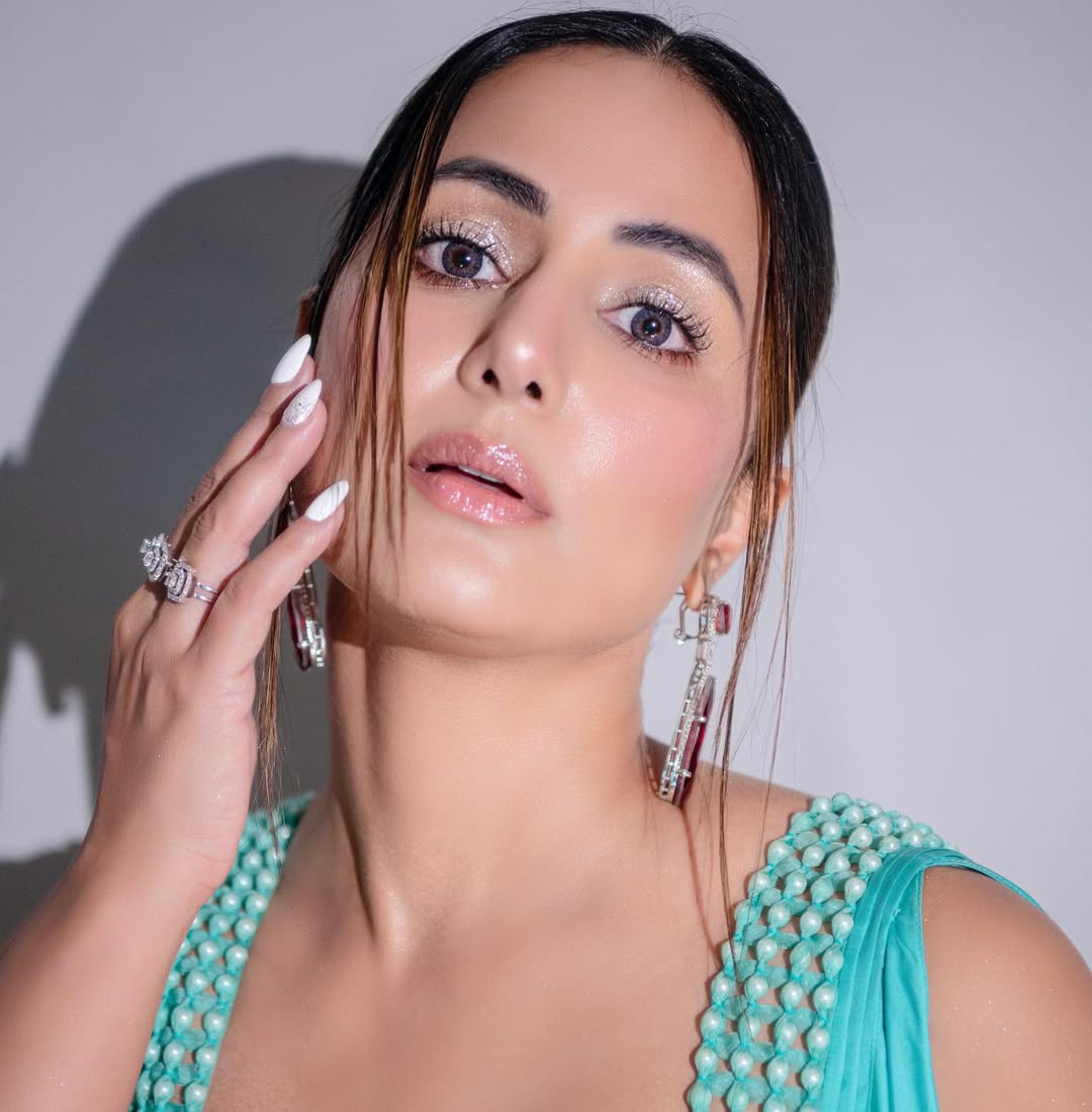 hina khan eye makeup