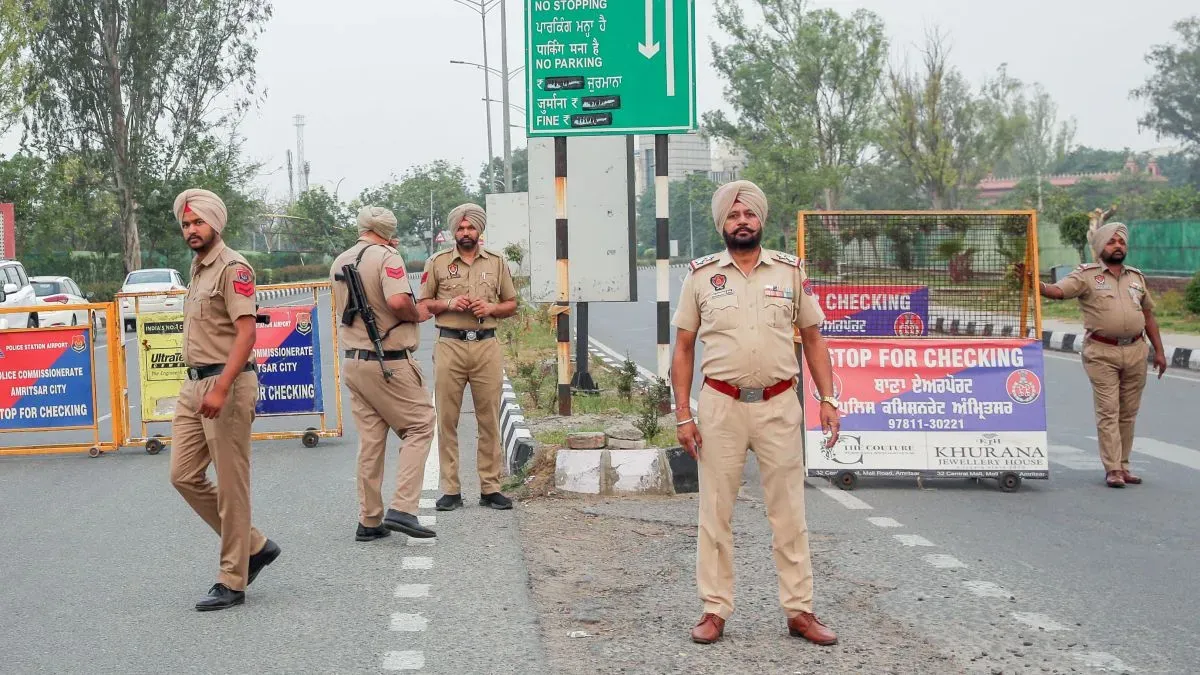 punjab-police-arrests-tarn-taran-resident-for-sharing-sensitive-information-with-pak-during-op-sindoor-isi-links-suspected