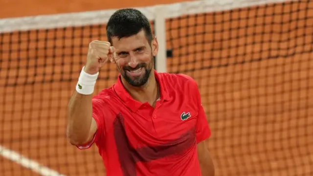 french-open-2025-novak-djokovic-beats-alexander-zverev-to-qualify-for-semifinal-becomes-oldest-semifinalist-in-57-years
