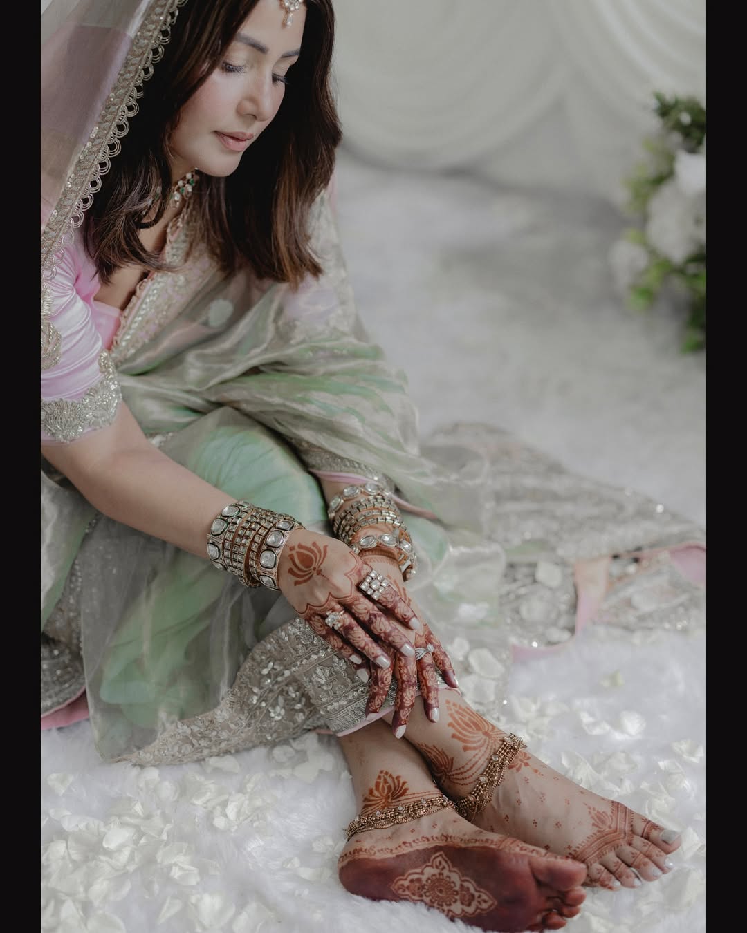 hina khan bridal look