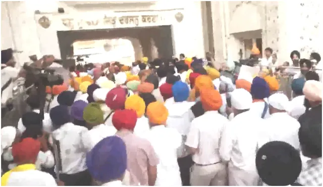 pro-khalistan-slogans-raised-during-simranjit-manns-visit-to-golden-temple-on-op-blue-star-anniversary