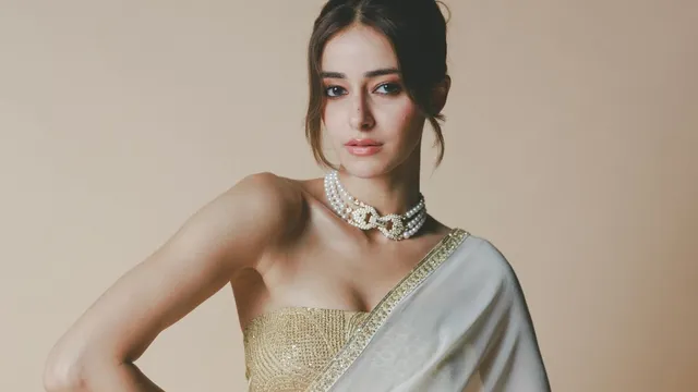ananya-panday-old-video-rating-herself-310-as-an-actor-goes-viral-netizens-say-id-give-her-10