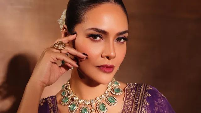 dhamaal-4-update-esha-gupta-returns-for-the-fourth-instalment-starring-opposite-ajay-devgn