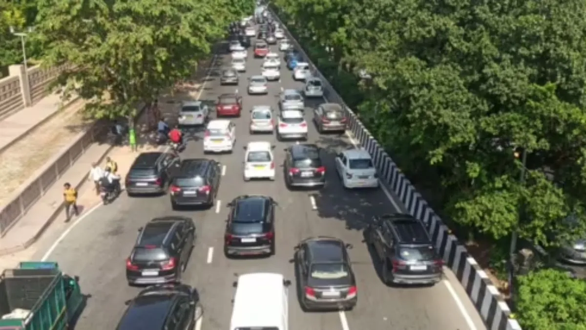 noida-authority-to-widen-road-between-sector-95-and-dnd-flyway-to-ease-traffic-near-rashtriya-dalit-prerna-sthal-details