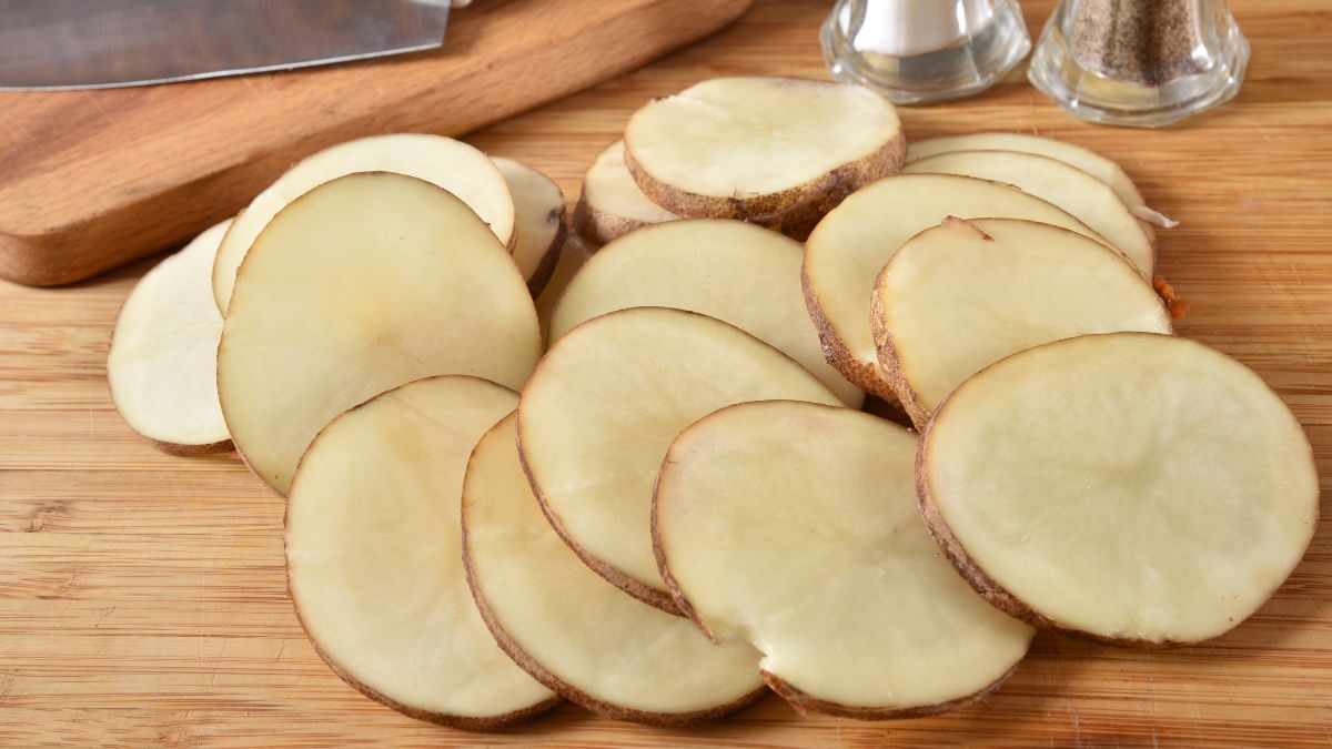 potato slices for skin