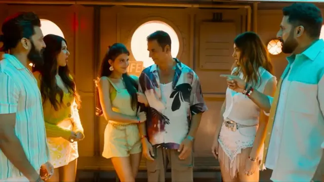 housefull-5-box-office-collection-day-4-akshay-kumar-movie-turns-monday-into-money-day-breezes-past-rs-100-crore-already