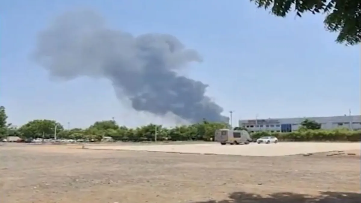 Ahmedabad Plane Crash LIVE Updates: Air India Flight Carrying 242 ...