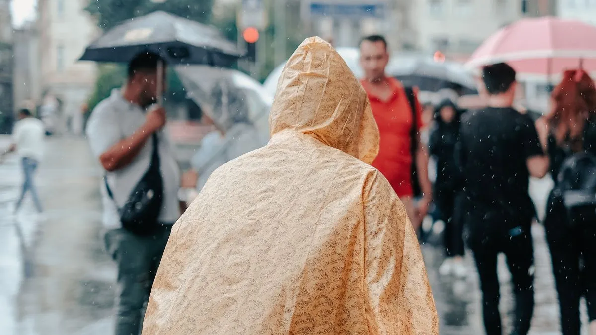 delhi-weather-respite-from-heatwave-likely-as-imd-forecasts-rain-thunderstorm-in-national-capital-by-evening