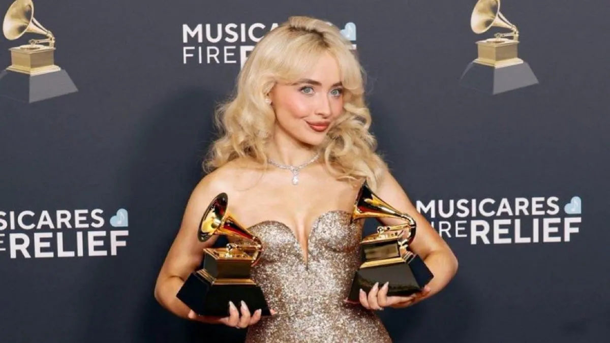 sabrina-carpenter-shocks-netizens-by-posing-naked-for-rolling-stone