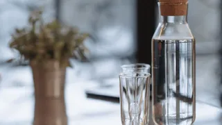 Why Drinking Water From A Glass Bottle Is Considered A Safer Choice?