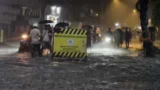 Mumbai Weather: Yellow Alert Issued For Heavy Rain Till June 16, High Tide Warning Issued; Check IMD Forecast Till June 21