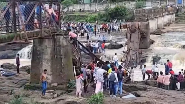 Pune Bridge Collapse: Two Dead, 32 Injured As Bridge Over Indrayani River Collapses; Rescue Ops Underway
