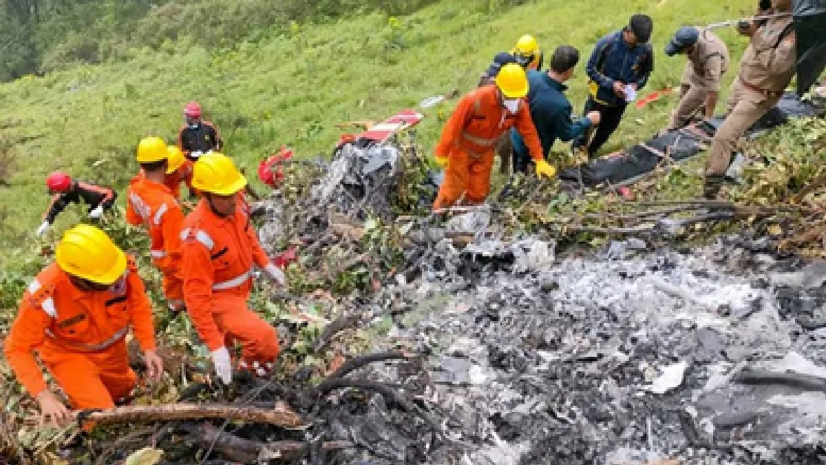 char-dham-yatra-update-uttarakhand-resumes-helicopter-services-suspended-after-deadly-kedarnath-crash