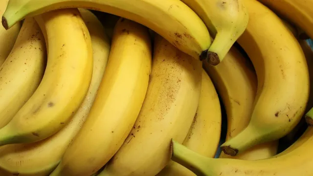 what-are-some-unexpected-ways-to-prevent-bananas-from-turning-brown-and-keep-them-fresh-for-long