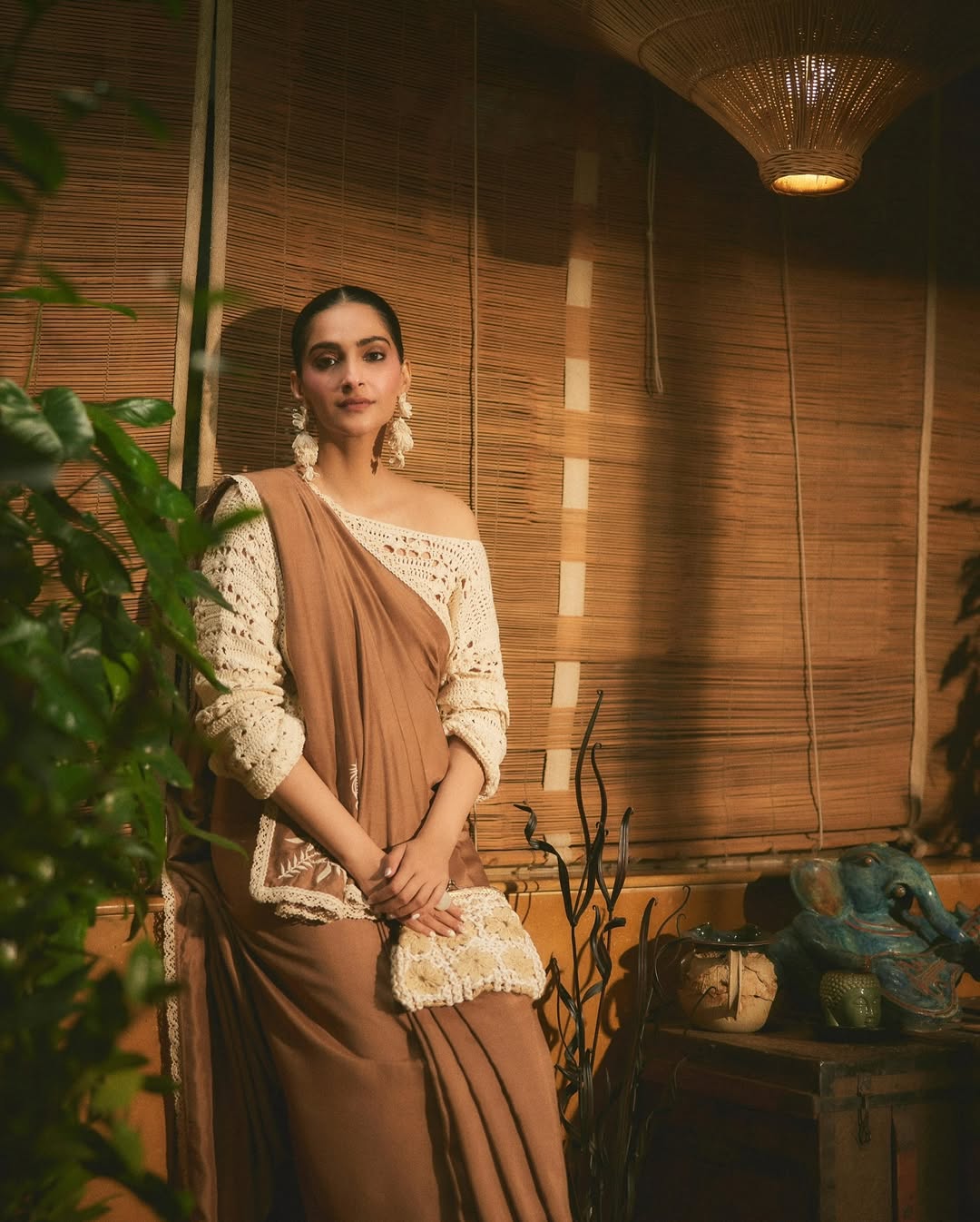 sonam kapoor saree design