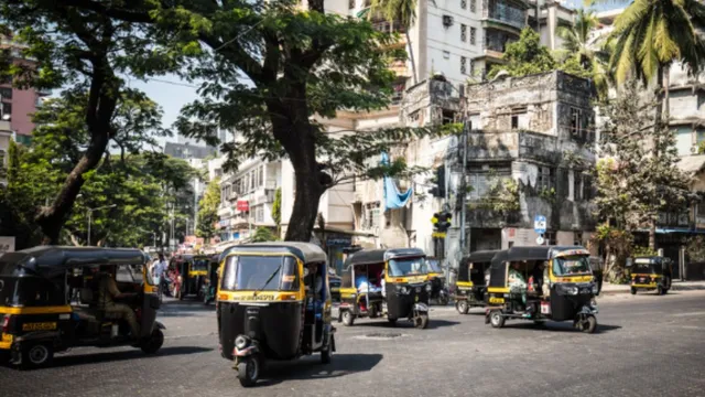 bengaluru-auto-fares-rise-by-25-after-bike-taxi-ban-commuters-complain-of-delays-and-tip-demands-on-ride-apps