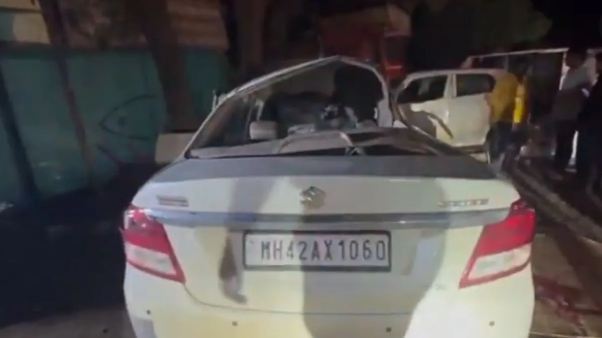 pune-eight-killed-five-injured-as-speeding-car-hits-parked-tempo-on-jejurimorgaon-road