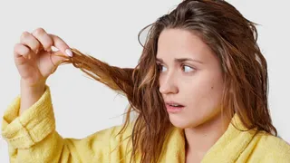 What Are The 5 Best Home Remedies To Treat Greasy Hair During Summer?